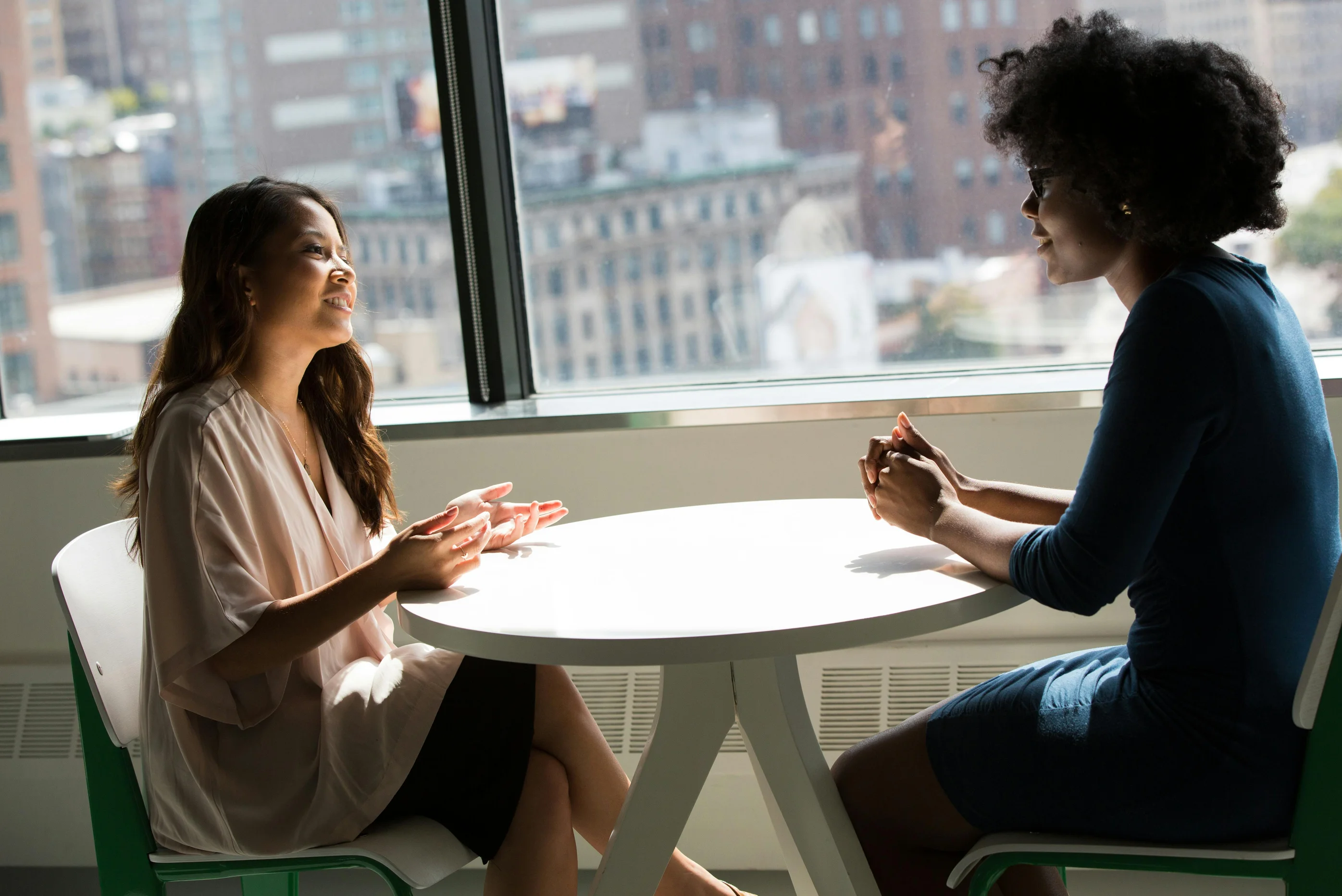 Beyond “What’s Your Major?”: Mastering Small Talk for Connections in College