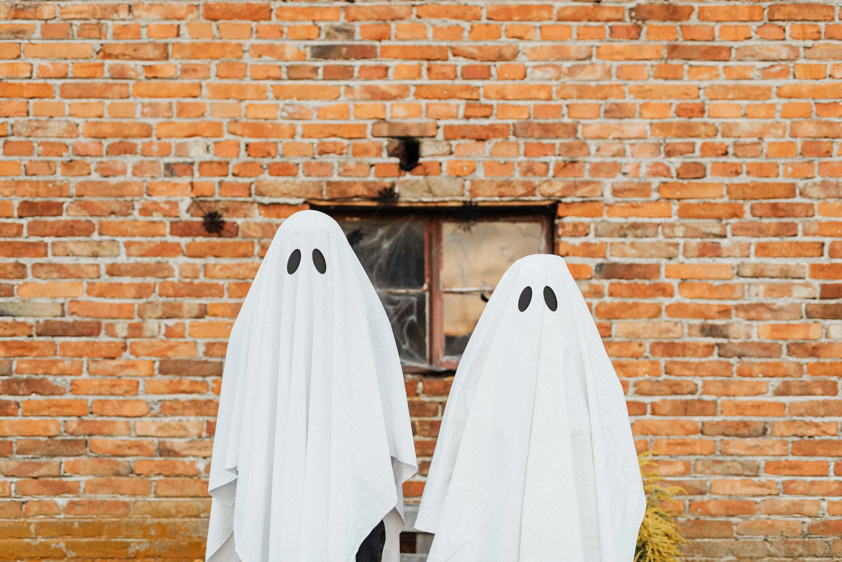 Spooky Season is Better with Friends: 10 Fun Things to Do