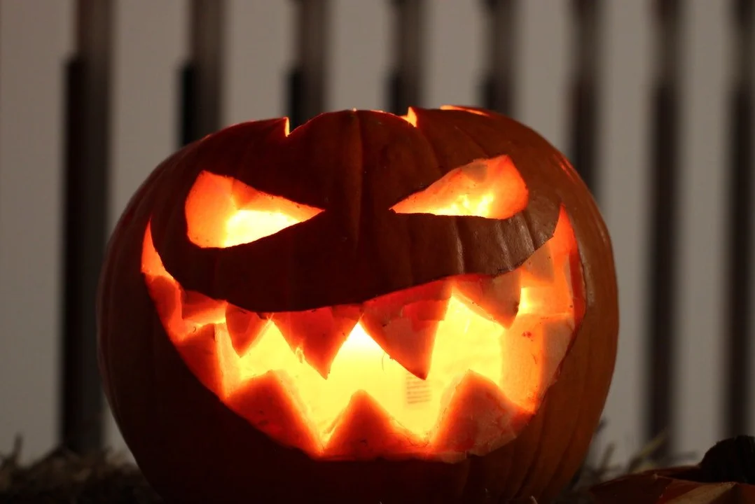 Scaredy-Cat’s Guide to Surviving Halloween Horror Nights