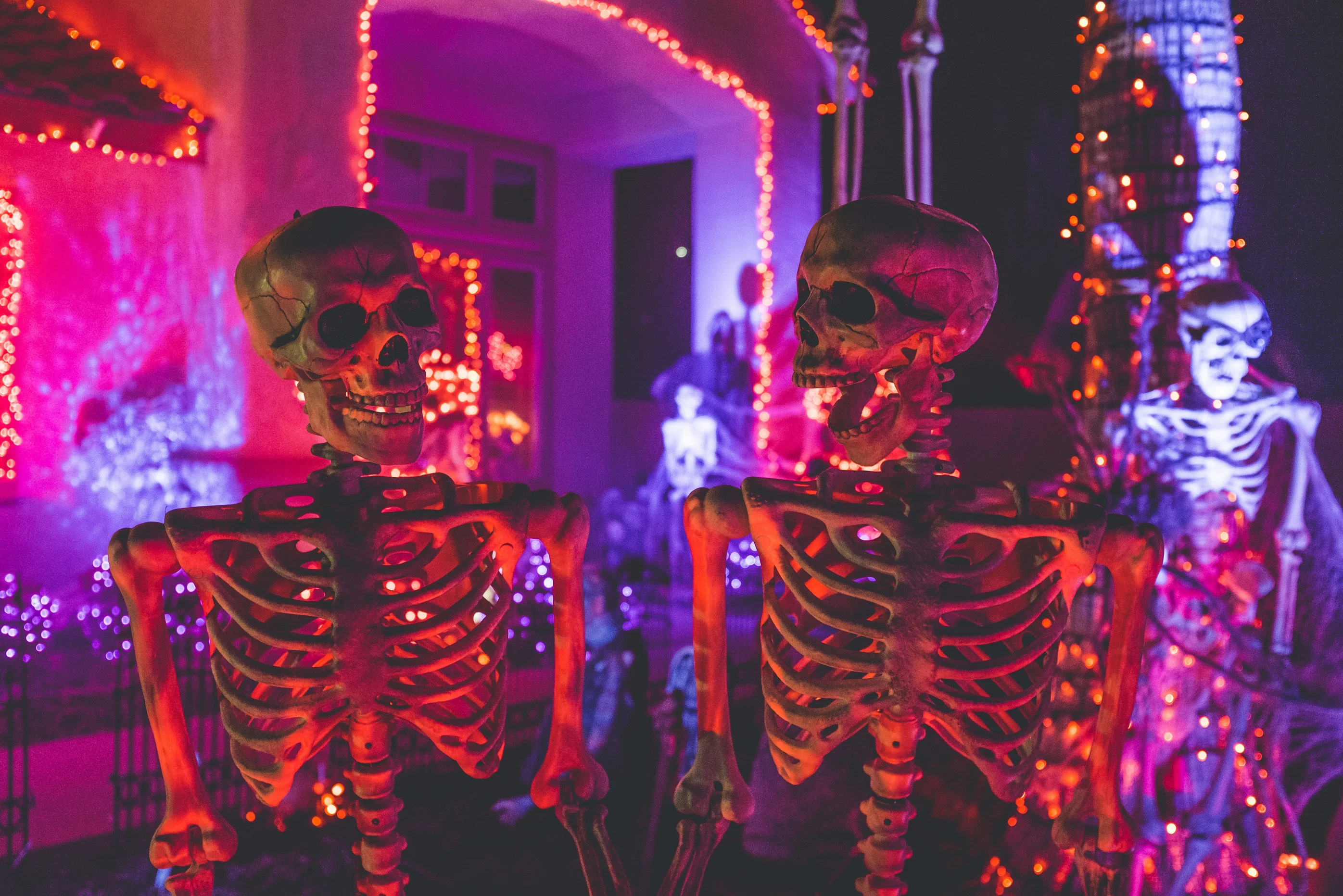 Spooky and Cutie Couple Costumes For You and Your Boo
