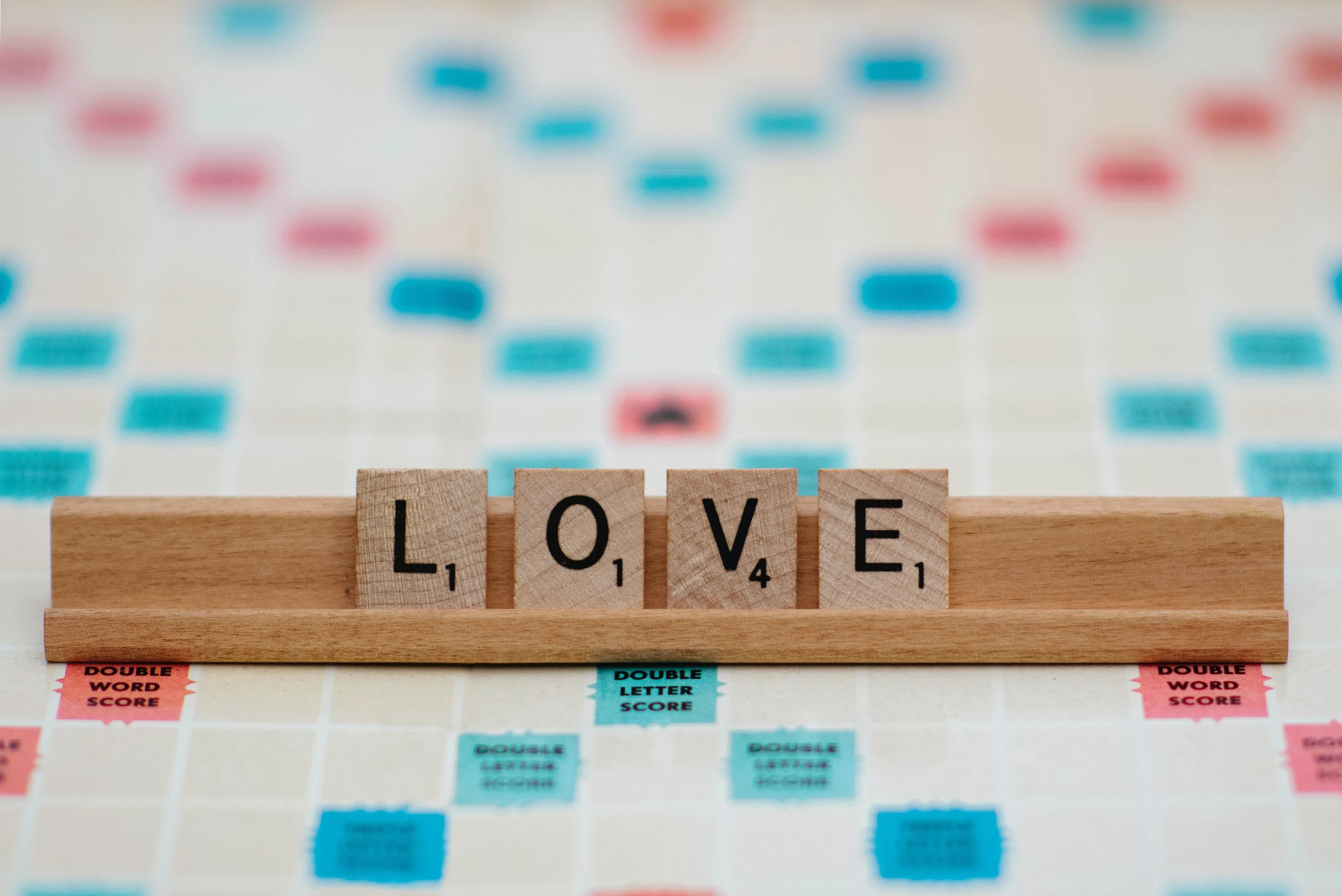 The Lore of Ali Hazelwood’s Love Hypothesis