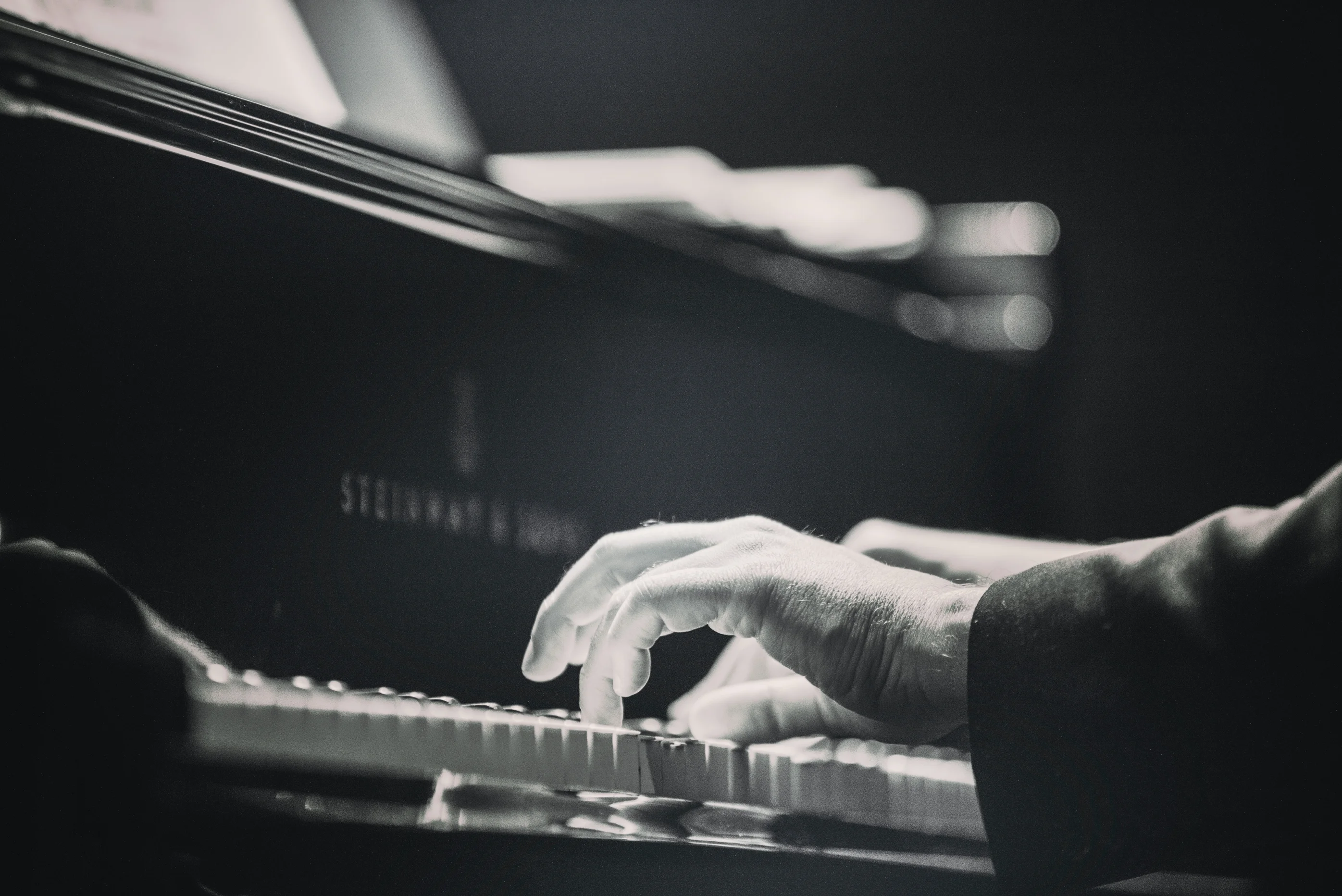 The Art of the Soundtrack: How Music Shapes our Experience of Film
