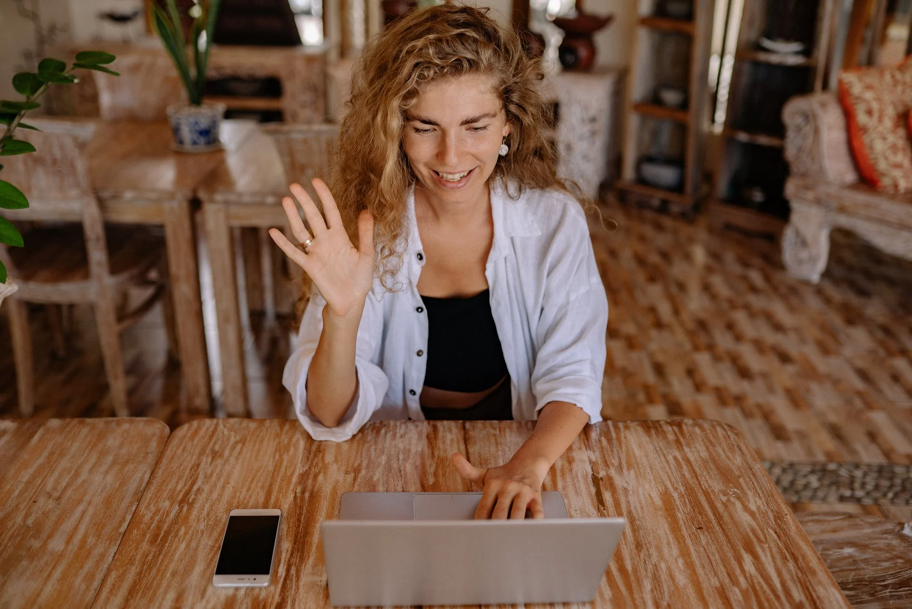 A Shared Journey: Rethinking Long-Distance Love